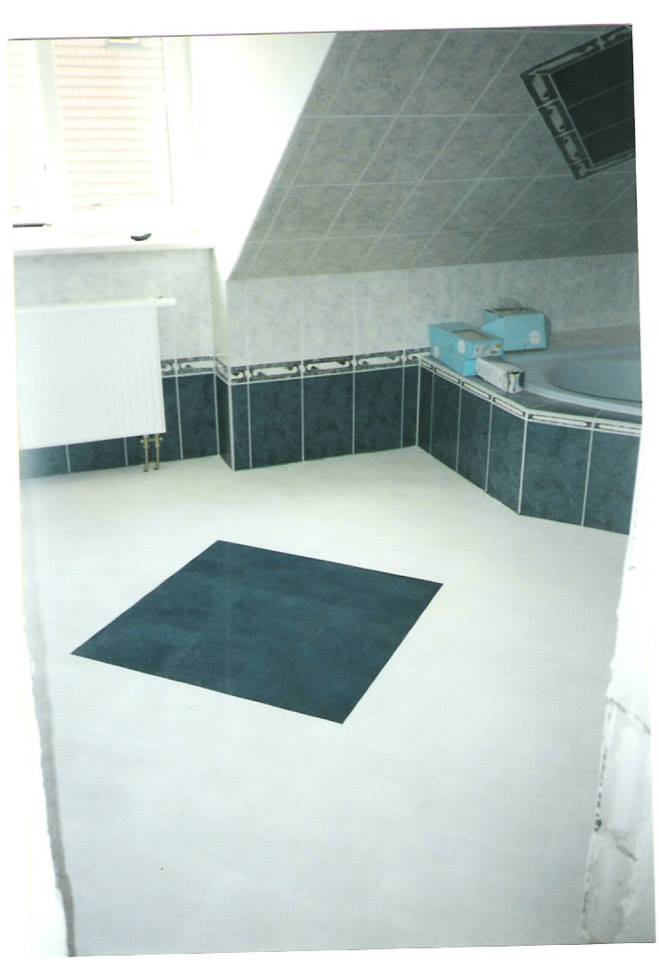 Korkparkett in Badezimmer und Nassbereich verlegen, Korkfussboden im Bad, Beispielfoto