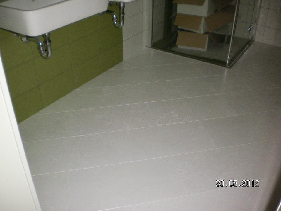 Korkparkett in Badezimmer und Nassbereich verlegen, Korkfussboden im Bad, Beispielfoto